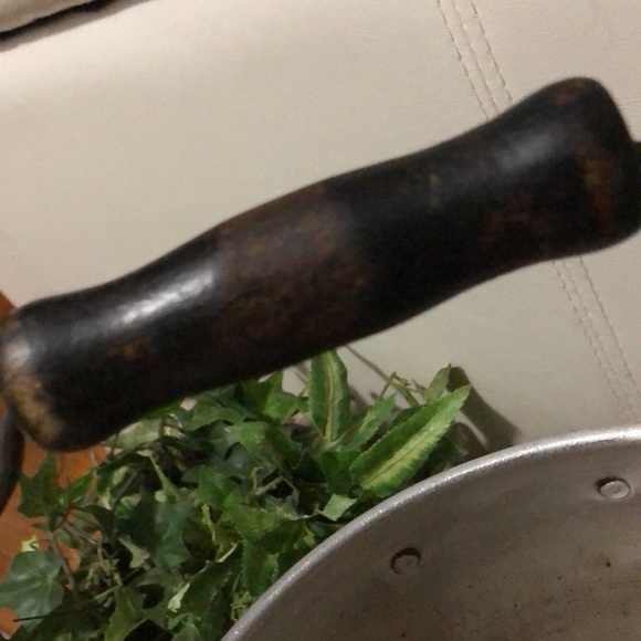 Vntg Metal “Jelly”Pot With Handle-Used Condition-9.5in diameter x 6.5 deep - Picture 3 of 17